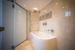 MBConstructionDec2015-29